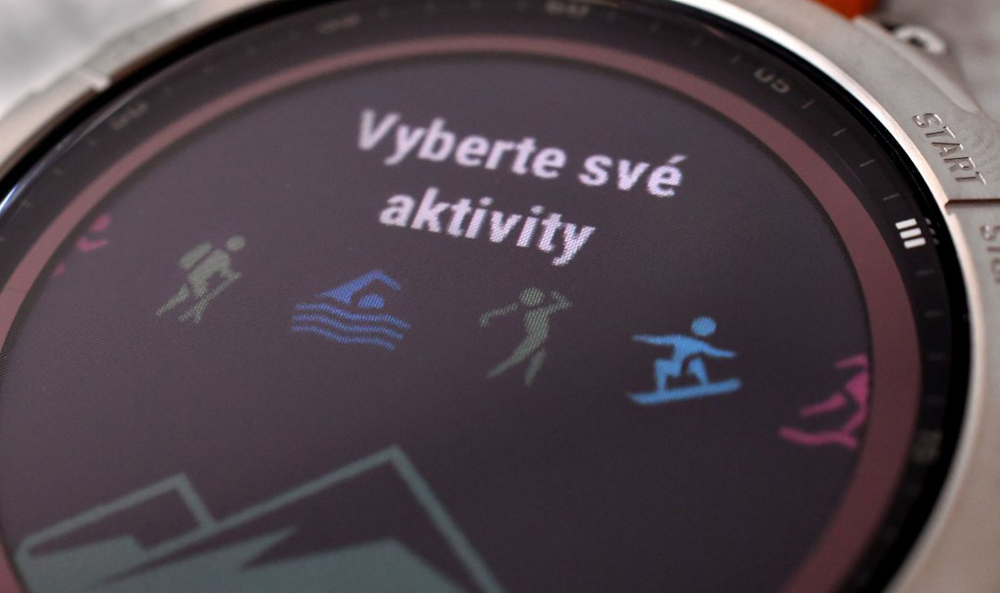 138612-13_garmin-fenix-7-pro-sapphire-solar-style--titan--brown-leather-band-010-02540-31